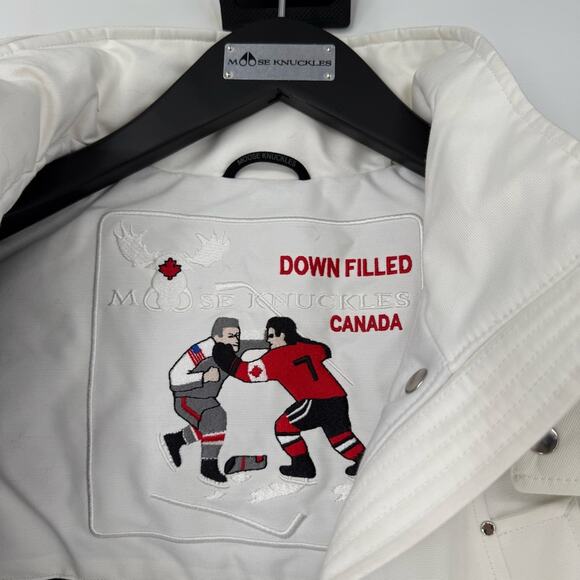 Moose Knuckles Liberty White Down-Filled Vest NWT Size S - Picture 3 of 6